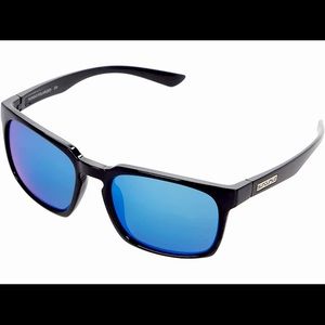 Suncloud Hundo sunglasses|black and polar blue